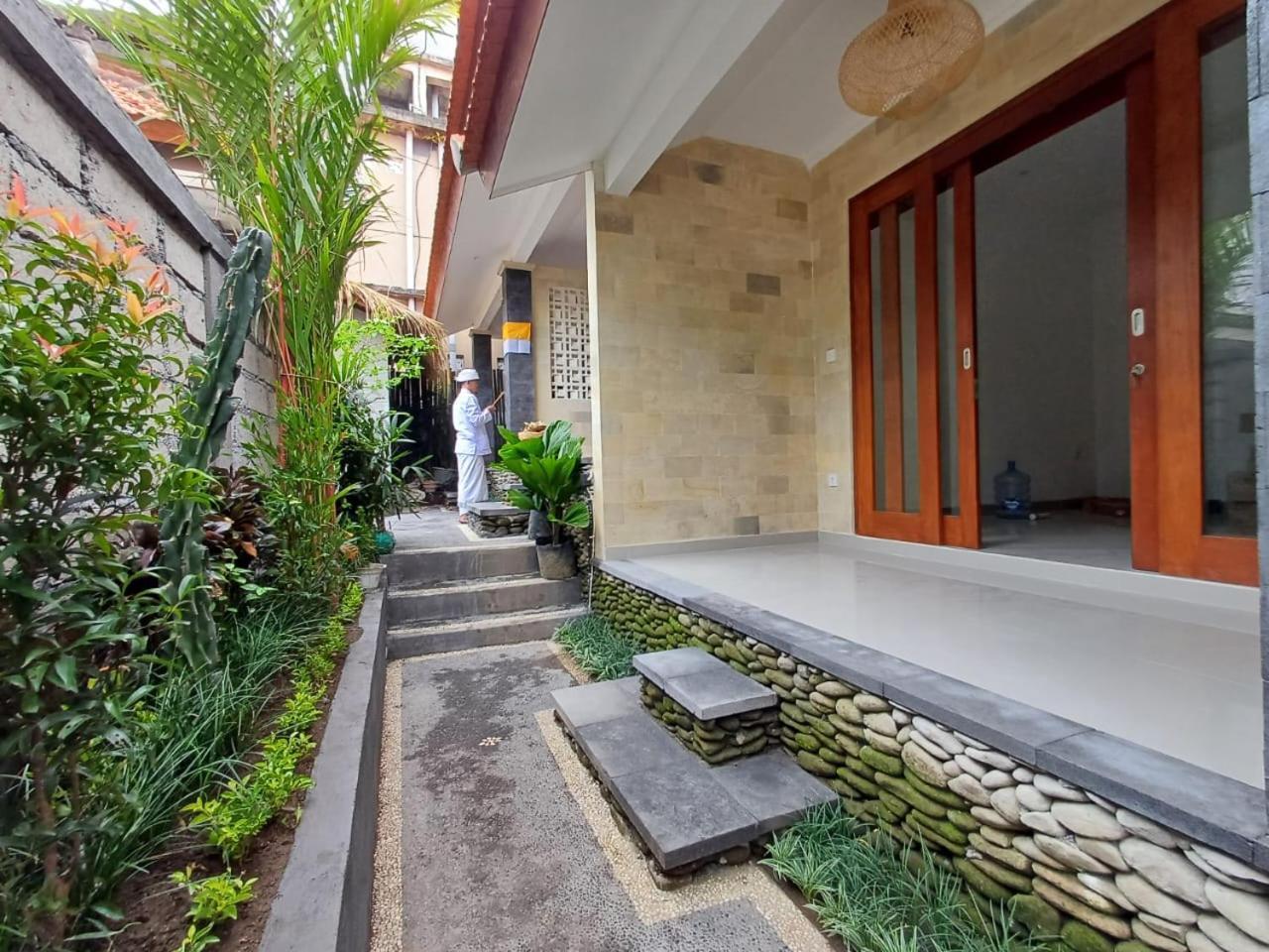 אובוד Nugraha Guesthouse 1 מראה חיצוני תמונה